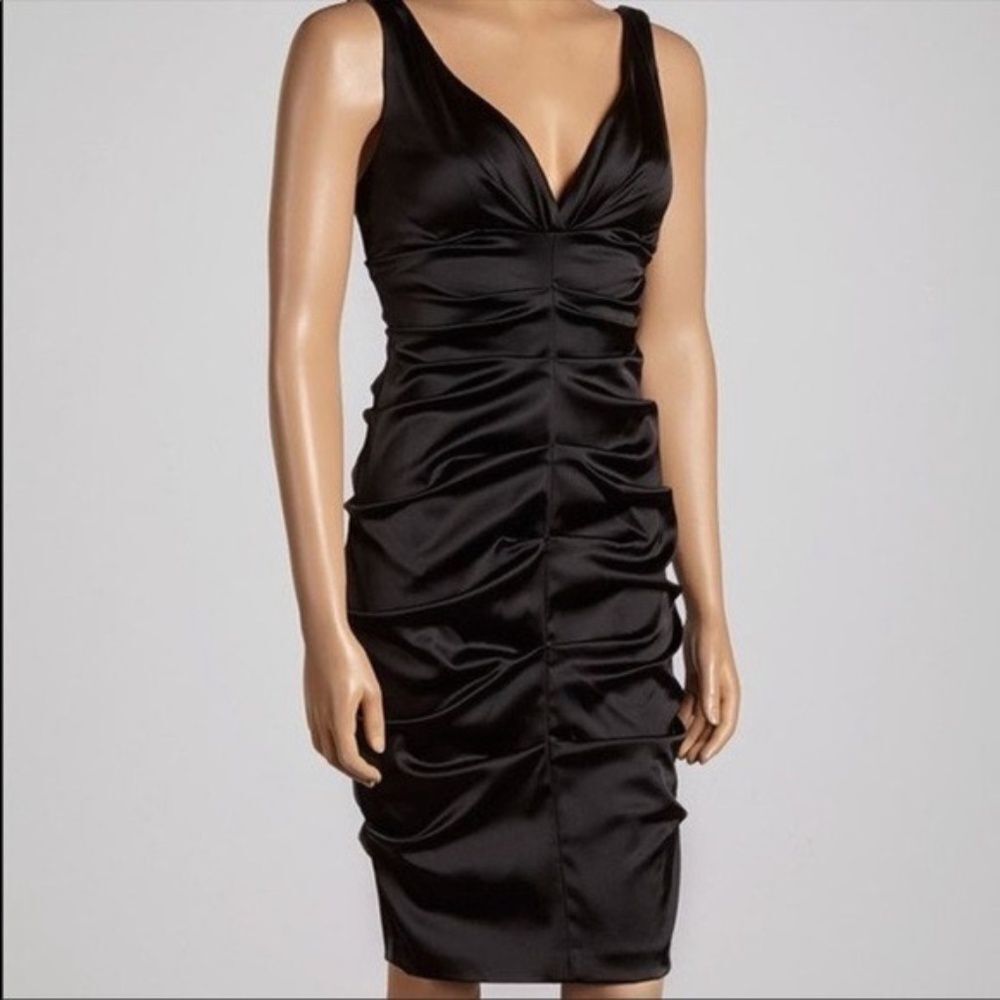 Xscape Black Satin Fitted Ruched V-Neck Cocktail Party Dress‎ Sz 10